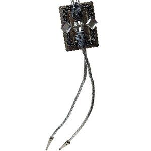Western Style Bolo Tie Silver Black Stone Cowboy Silver Tone Tips Mens Fashion